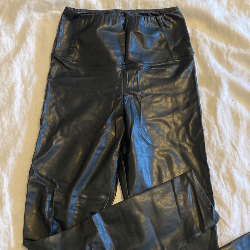 Aritzia faux leather leggings